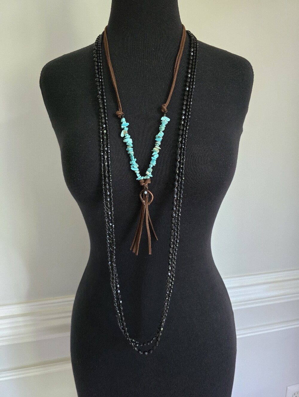 Bundle of 2 Turquoise Chip Pendant Necklace and Plastic Black Beaded Necklace